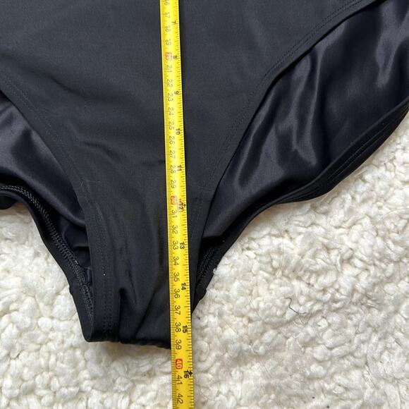 Black Venus V Waist Line Scrunch Butt HighWaisted Swim Bottoms New WO Tag C34 - Picture 7 of 9